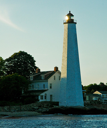 New London Lighthouse Light